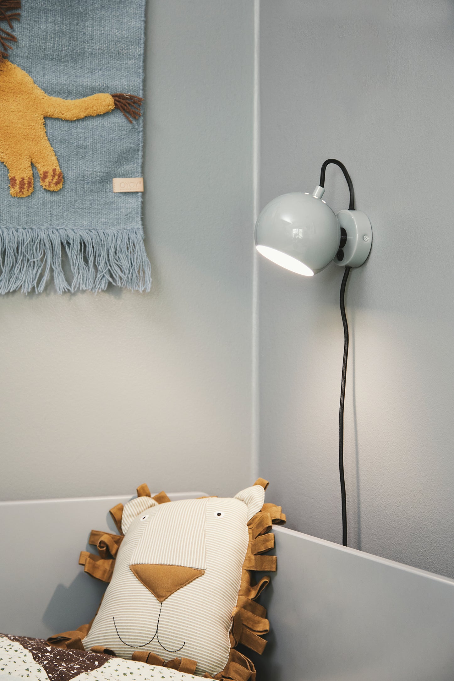 Ball Wall Lamp