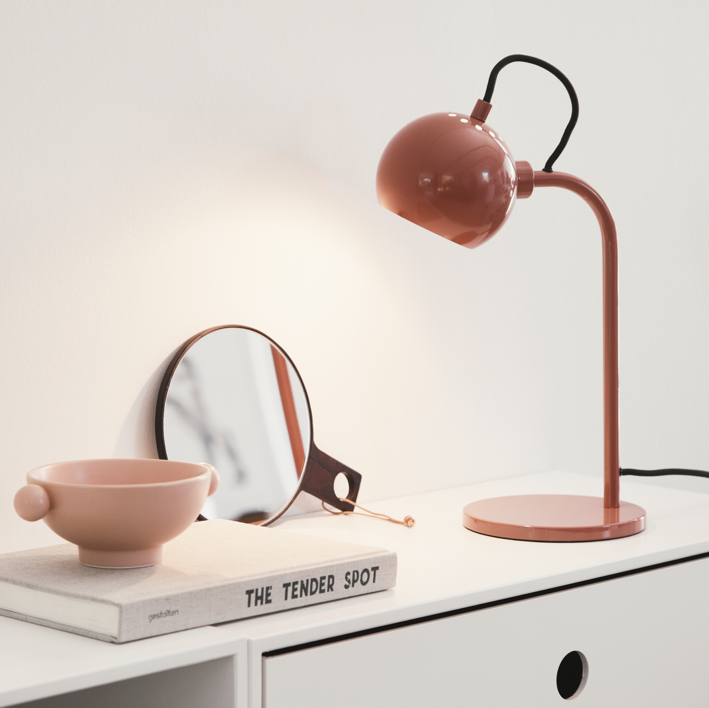 Ball Single Table Lamp